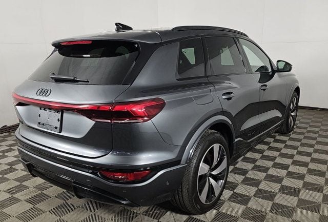 2025 Audi SQ6 e-tron Premium Plus quattro - 23083266 - 2