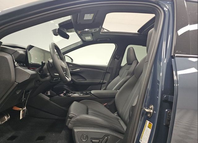 2025 Audi SQ6 e-tron Prestige quattro - 23097797 - 1
