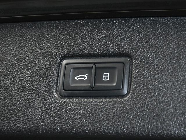 2025 Audi SQ7 Premium Plus - 22966901 - 82