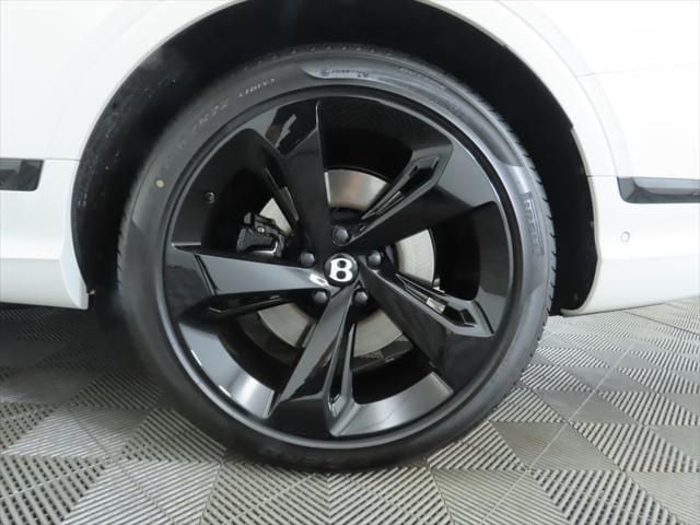 2025 Bentley Bentayga Azure AWD - 22981255 - 31