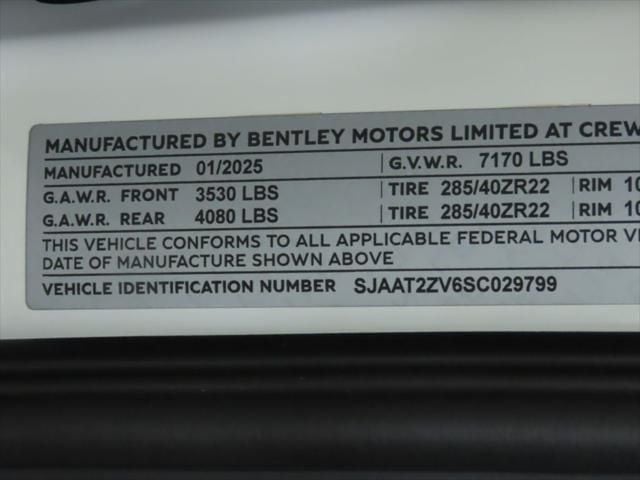 2025 Bentley Bentayga Azure AWD - 22981255 - 33