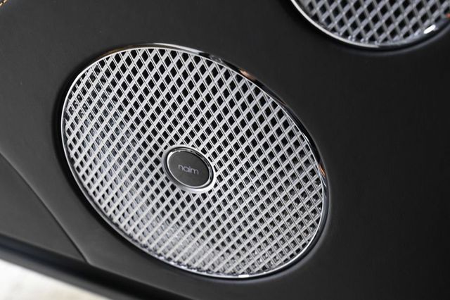 2025 Bentley Bentayga V8 - 22946267 - 18