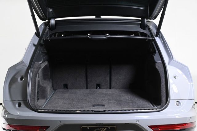 2025 Bentley Bentayga V8 - 22946267 - 26