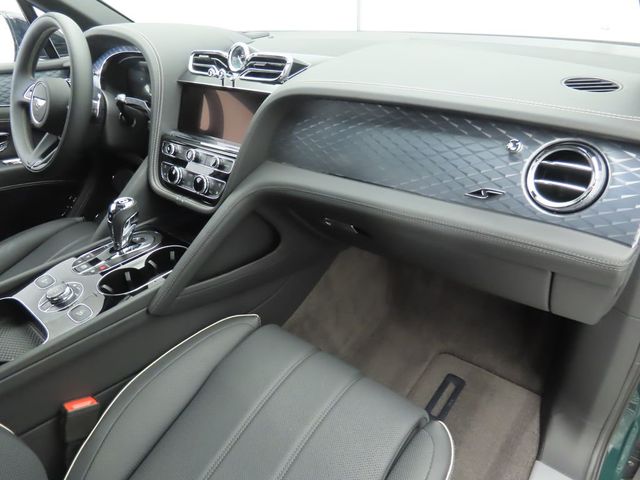 2025 Bentley Bentayga V8 AWD - 22891854 - 16