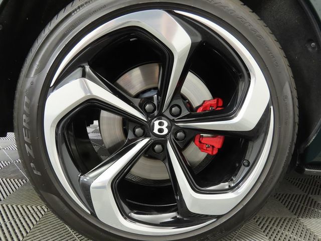 2025 Bentley Bentayga V8 AWD - 22891854 - 31