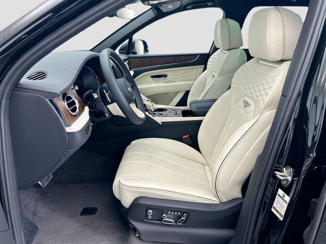 2025 Bentley Bentayga EWB V8 AWD - 22989350 - 17