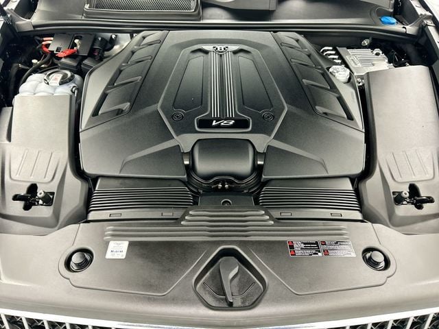 2025 Bentley Bentayga EWB V8 AWD - 22989350 - 27