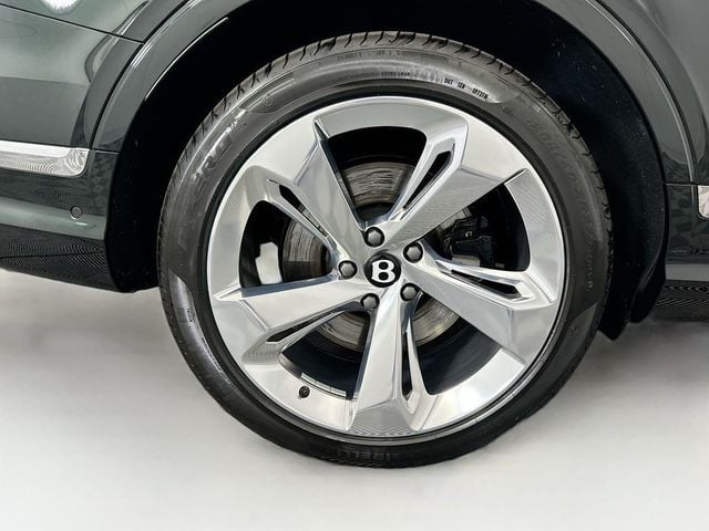 2025 Bentley Bentayga EWB V8 AWD - 22989350 - 31