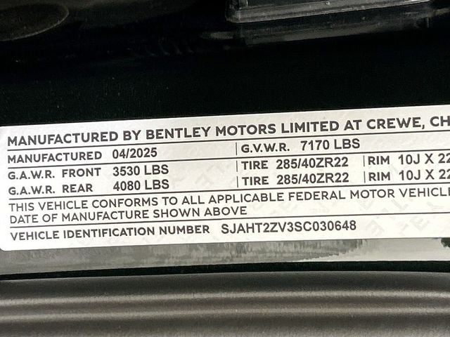 2025 Bentley Bentayga EWB V8 AWD - 22989350 - 33