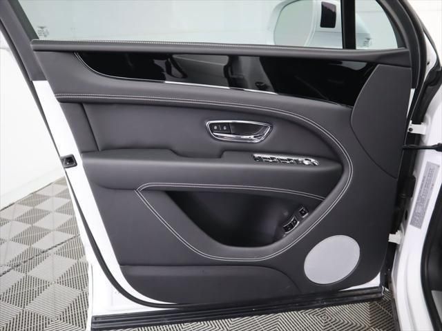 2025 Bentley Bentayga EWB V8 AWD - 23022887 - 24