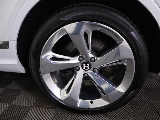 2025 Bentley Bentayga EWB V8 AWD - 23022887 - 31