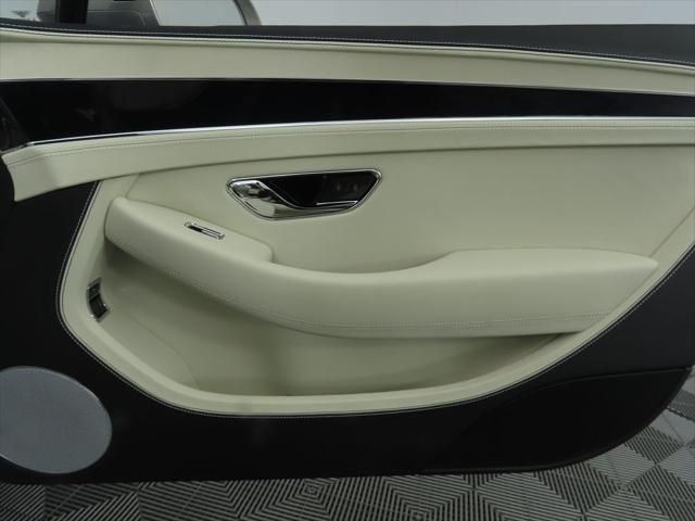 2025 Bentley Continental GT Black Edition Convertible - 23011580 - 32