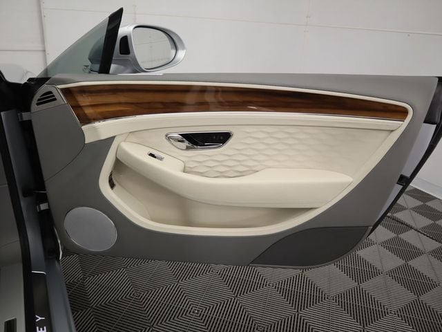 2025 Bentley Continental GT Speed Convertible - 22974147 - 32