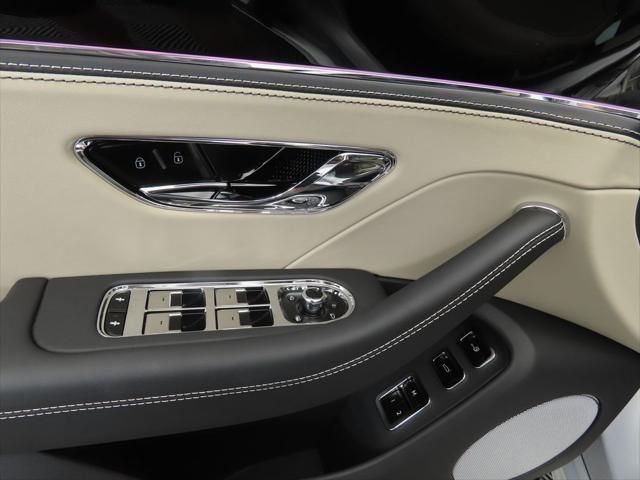 2025 Bentley Flying Spur Black Edition Sedan - 23021249 - 22