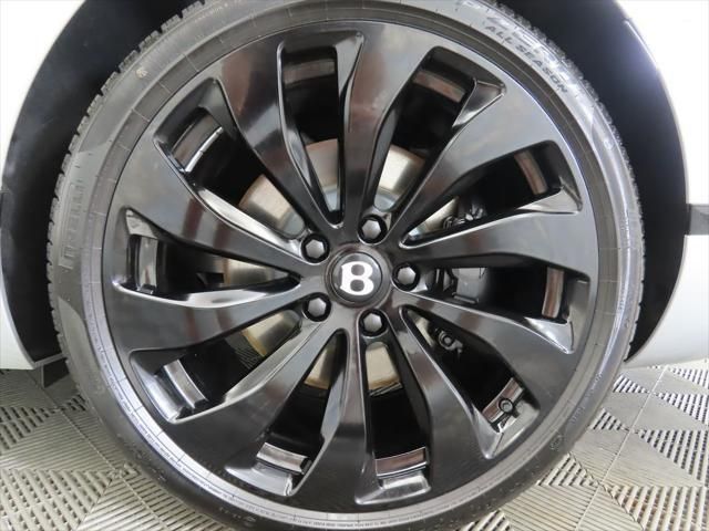 2025 Bentley Flying Spur Black Edition Sedan - 23021249 - 30