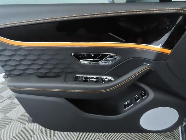 2025 Bentley Flying Spur Speed Sedan - 23018472 - 24