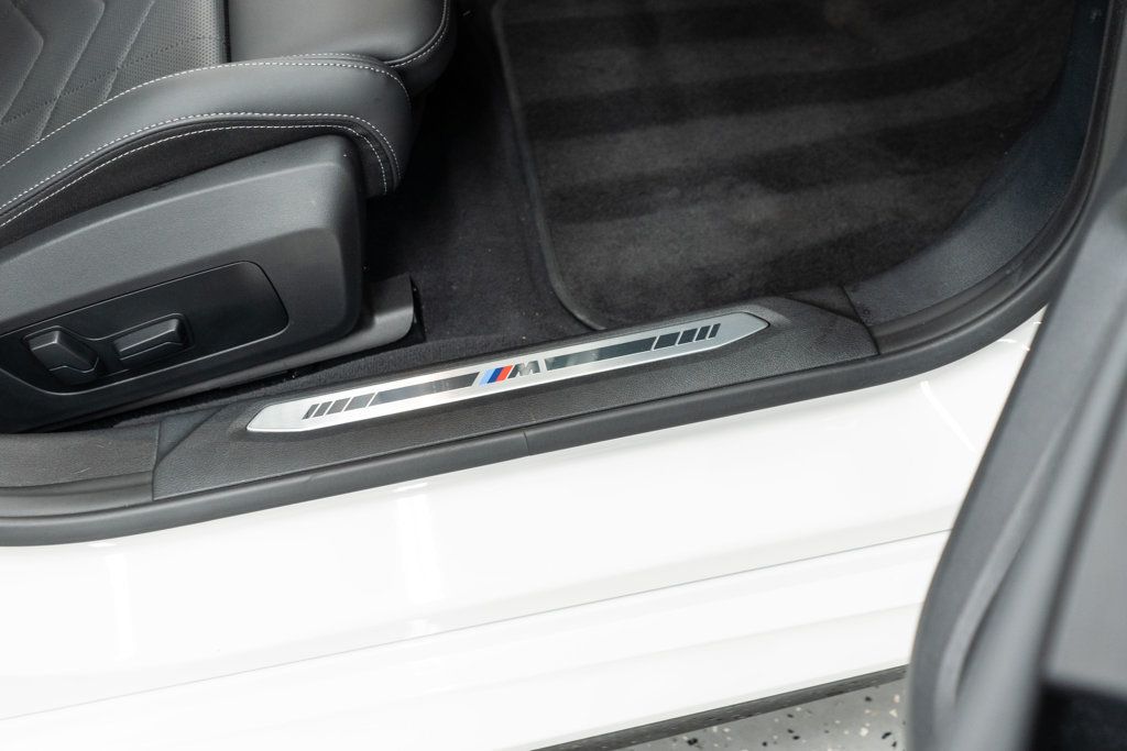 BMW 2 Series photo 12