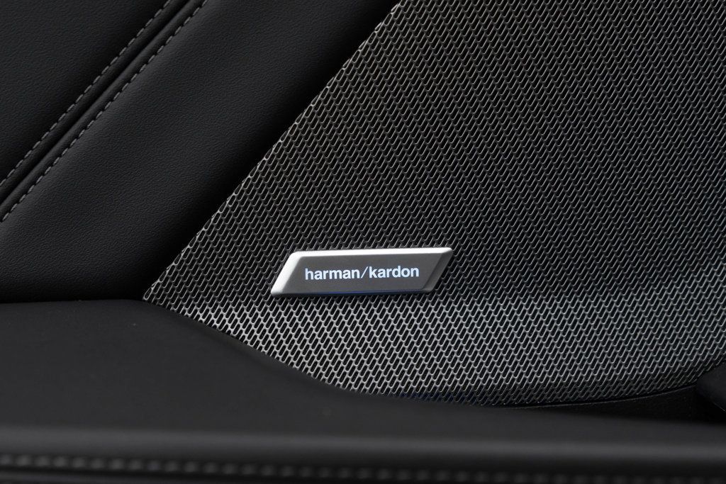 BMW 2 Series photo 16