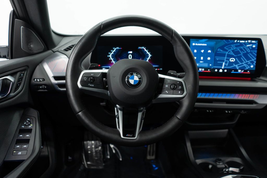 BMW 2 Series photo 17