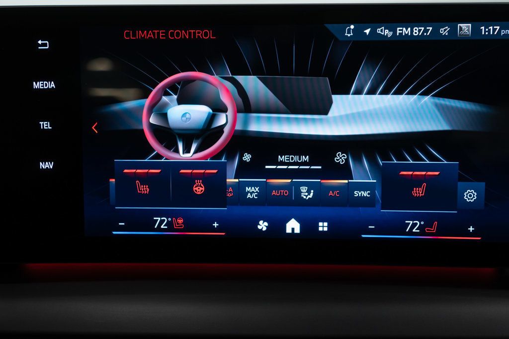 BMW 2 Series photo 27