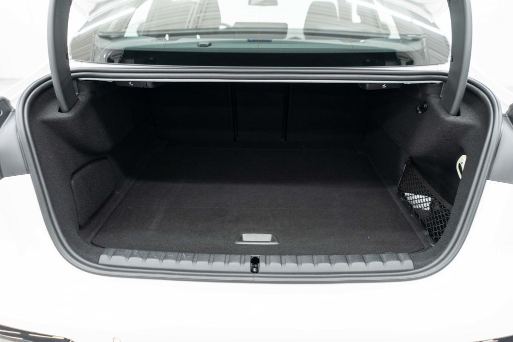 BMW 2 Series photo 33