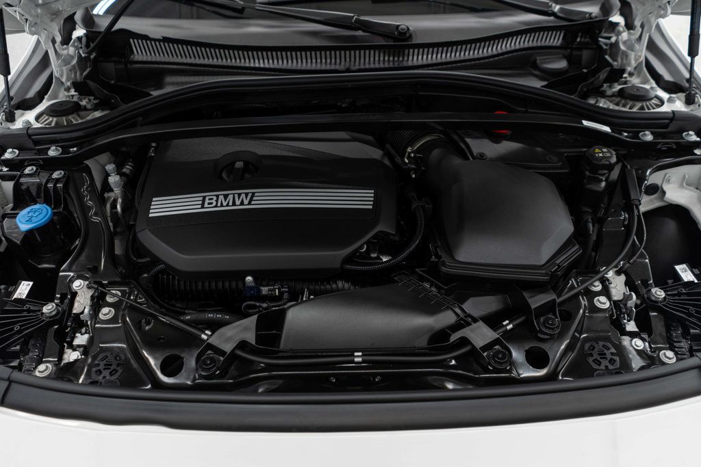 BMW 2 Series photo 39