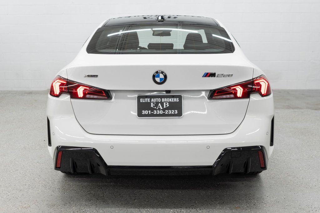 BMW 2 Series photo 4