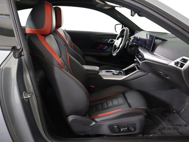 2025 BMW 2 Series M240i xDrive - 23053346 - 32