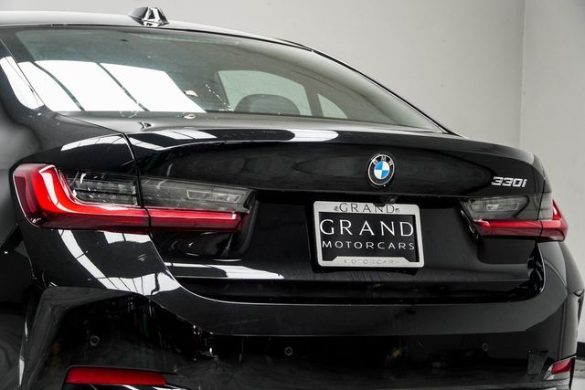 2025 BMW 3 Series 330i - 22977905 - 12