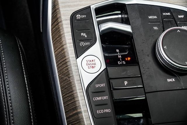 2025 BMW 3 Series 330i - 22977905 - 18