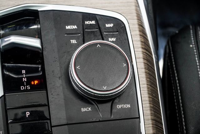 2025 BMW 3 Series 330i - 22977905 - 19