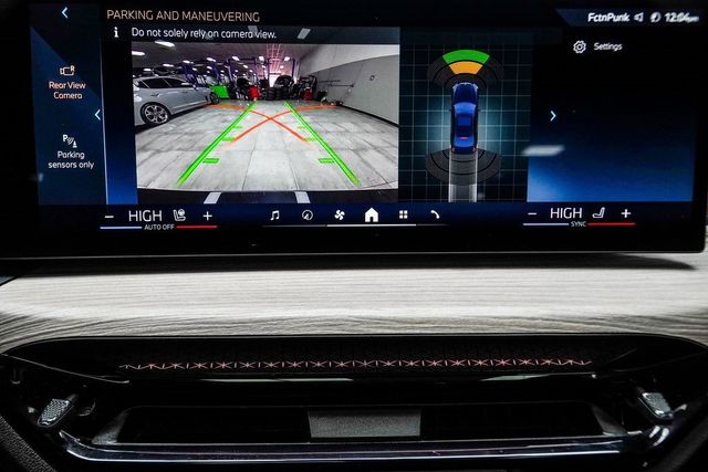 2025 BMW 3 Series 330i - 22977905 - 25