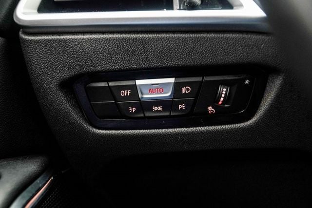 2025 BMW 3 Series 330i - 22977905 - 28