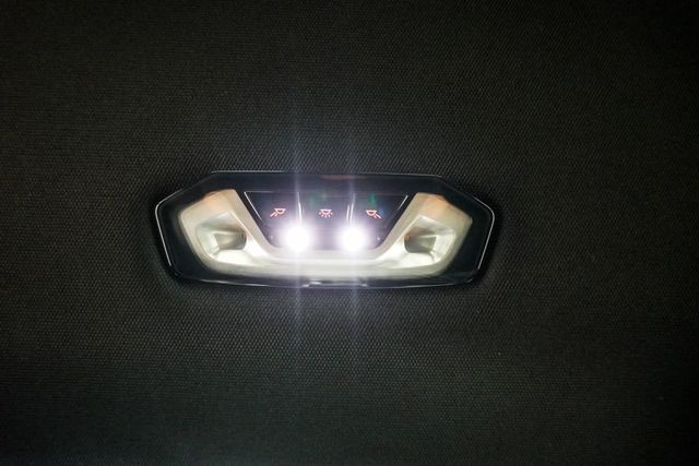 2025 BMW 3 Series 330i - 23042045 - 10