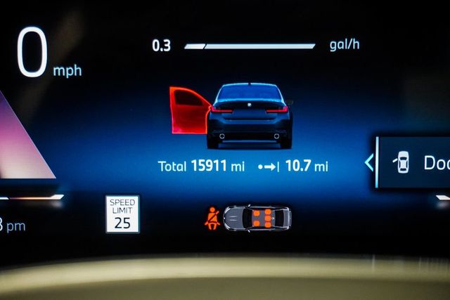 2025 BMW 3 Series 330i - 23042045 - 30