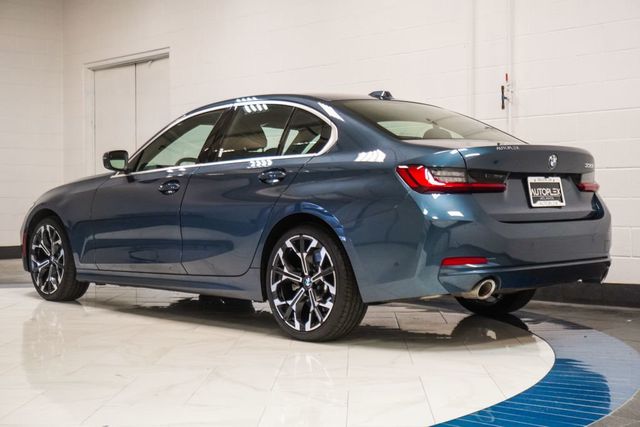 2025 BMW 3 Series 330i - 23042045 - 32
