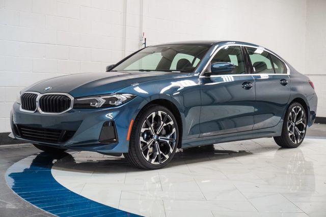 2025 BMW 3 Series 330i - 23042045 - 3