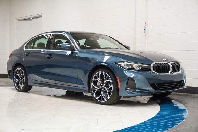 2025 BMW 3 Series 330i - 23042045 - 4