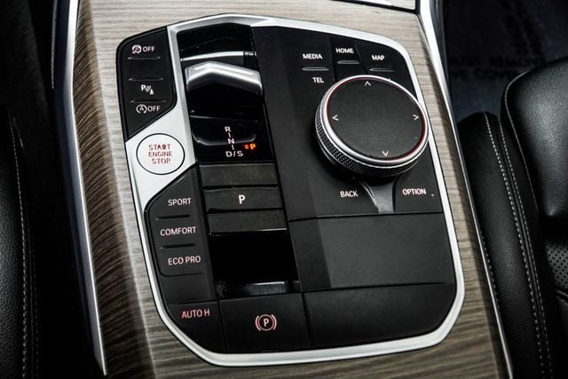 2025 BMW 3 Series 330i - 22977884 - 18