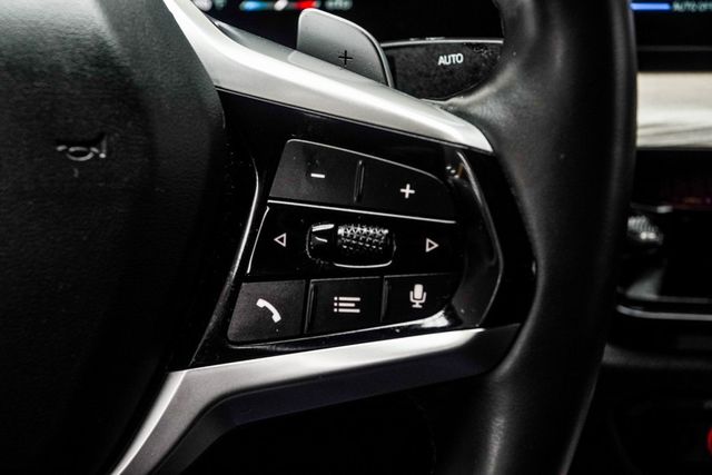 2025 BMW 3 Series 330i - 22977884 - 26