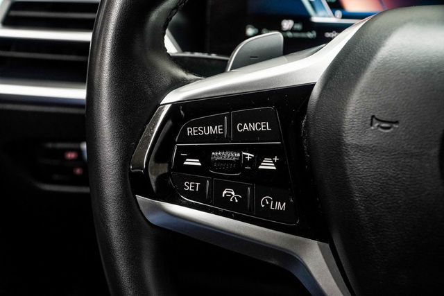 2025 BMW 3 Series 330i - 22977884 - 27