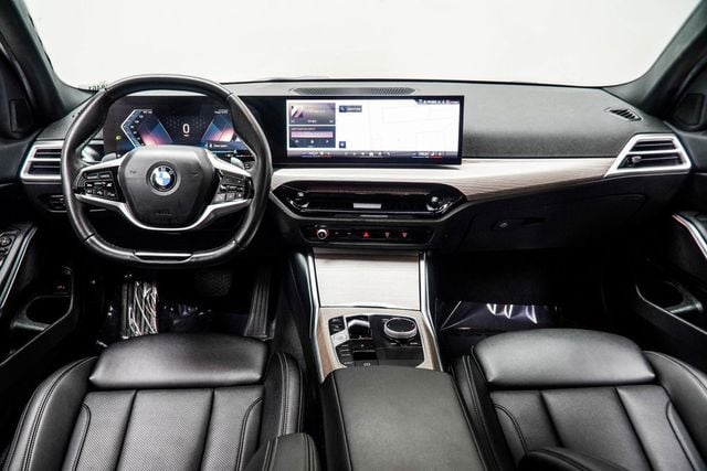 2025 BMW 3 Series 330i - 22977884 - 4