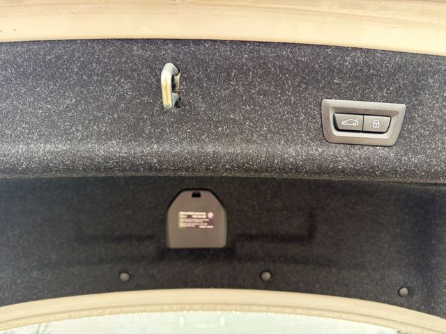 2025 BMW 3 Series 330i - 23101700 - 18