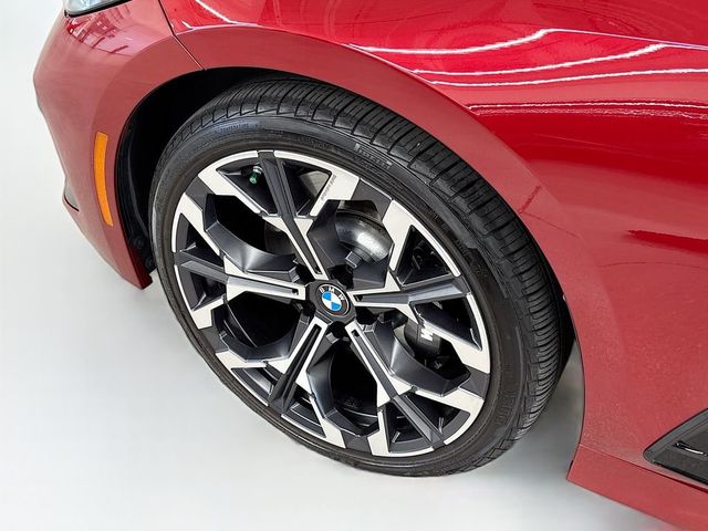 2025 BMW 3 Series 330i - 23065311 - 22