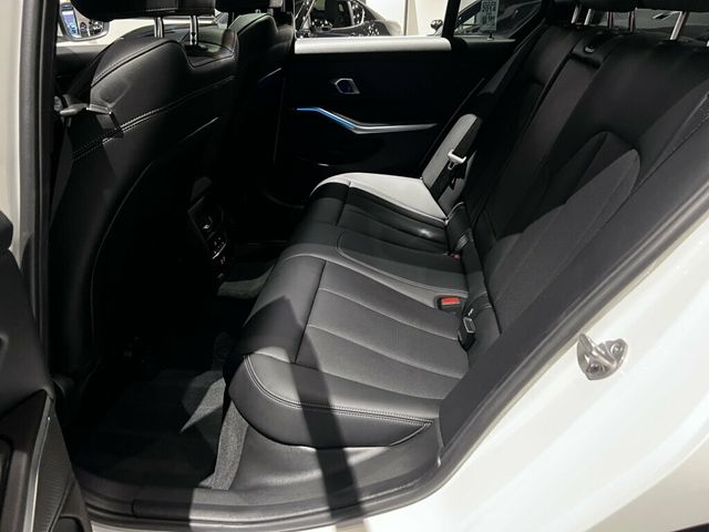 2025 BMW 3 Series 330i/ActiveDriveAssist/HtdSeats/HtdSteeringWheel/ConveniencePkg - 23079597 - 19