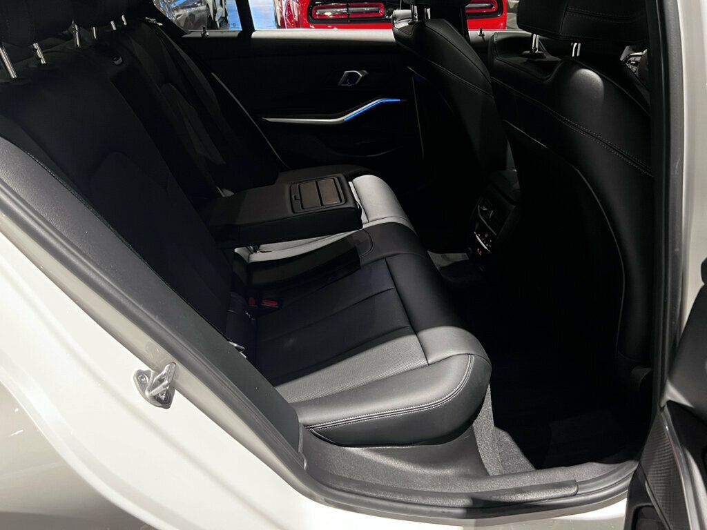 2025 BMW 3 Series 330i/ActiveDriveAssist/HtdSeats/HtdSteeringWheel/ConveniencePkg - 23079597 - 23