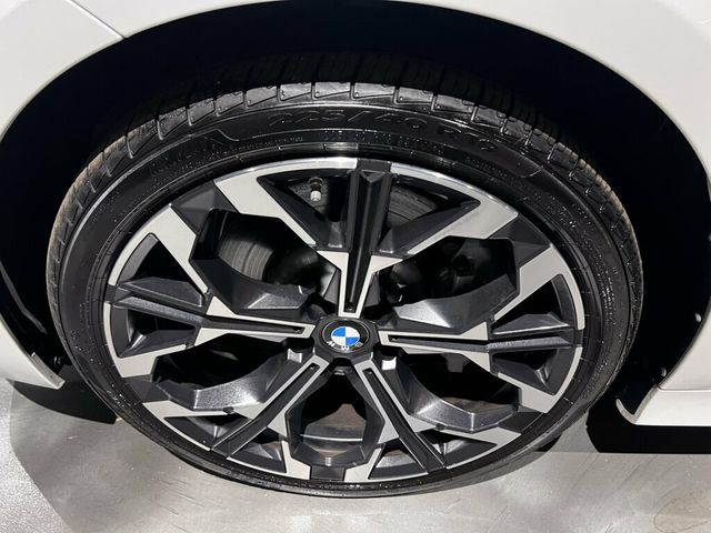 2025 BMW 3 Series 330i/ActiveDriveAssist/HtdSeats/HtdSteeringWheel/ConveniencePkg - 23079597 - 31