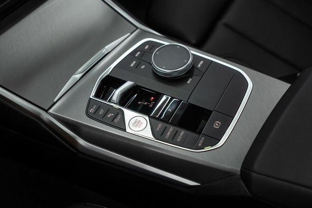 2025 BMW 3 Series 330i M Sport - 22905313 - 19