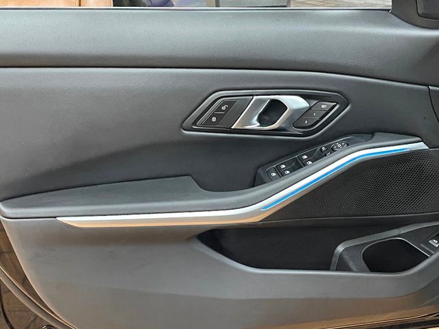 2025 BMW 3 Series 330i xDrive - 22957273 - 15