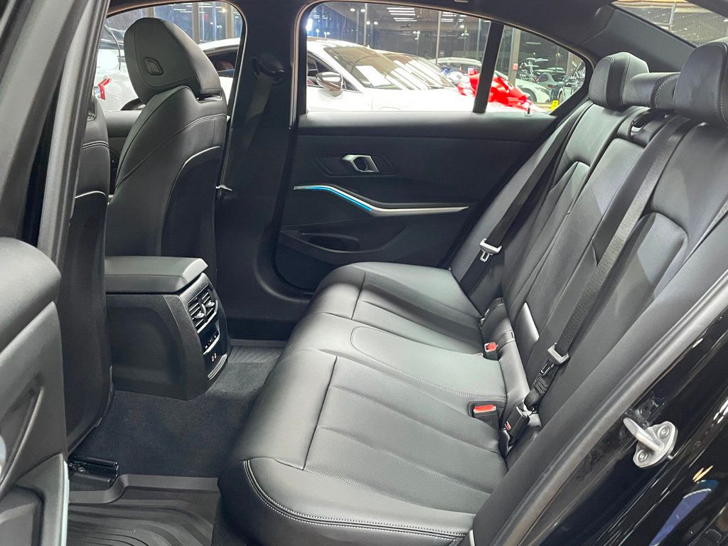 2025 BMW 3 Series 330i xDrive - 22957273 - 21